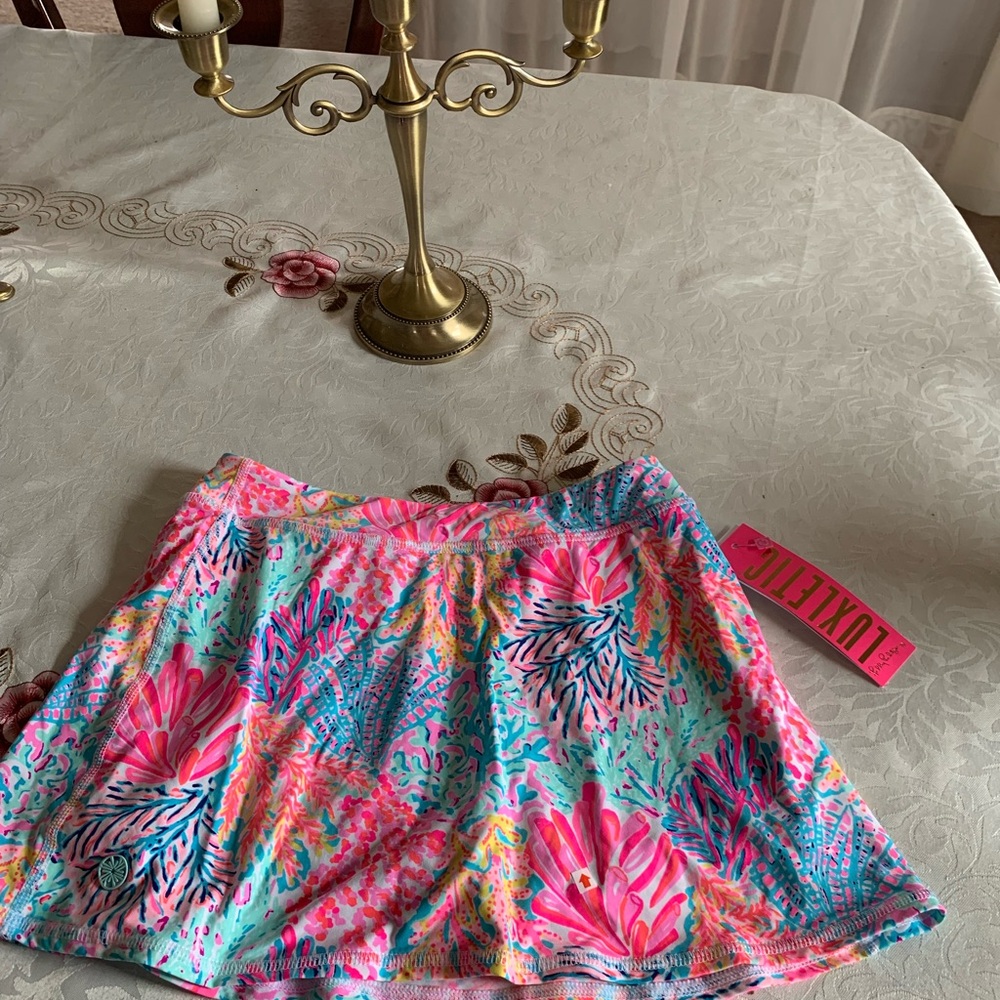 NWT girls, size 10, Colorful Tropical skort
